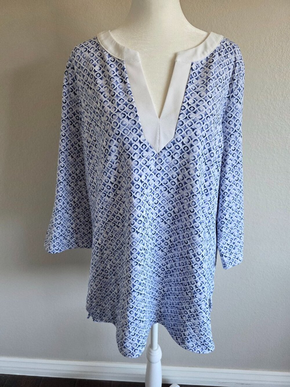 Tommy Bahama Women’s Aubrey Tile Isle Tunic Top IslandZone Blue White Size L